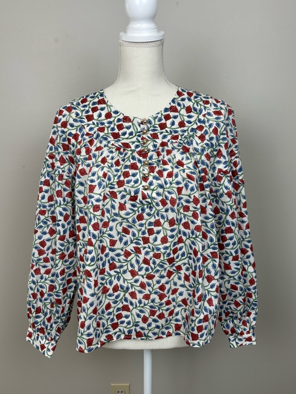 J Crew Top Womens Medium Shirred Popover Blouse in Rosewood Floral Gold Buttons